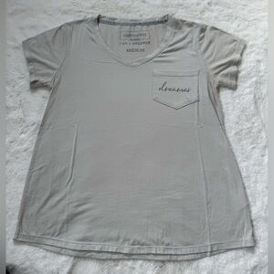 Itworks Dreamer confidence label tee